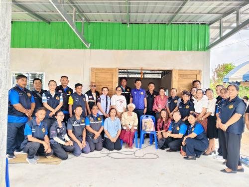 สพอ.เมืองสุรินทร์ร่วมมอบบ้านช่วยเหลือผู้ประสบอัคคีภัย อำเภอเมืองสุรินทร์